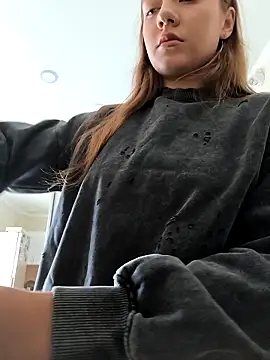 AliceBrayan online show from 09/11/25, 05:07