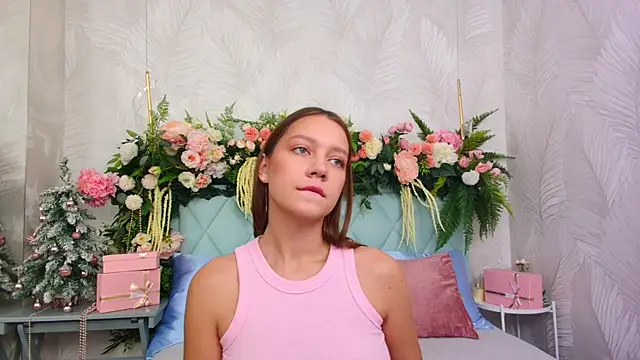 Snapshot of AliceBrayan chatting on 12/19/25, 05:15 AliceBrayan online show from 12/19/25, 05:15