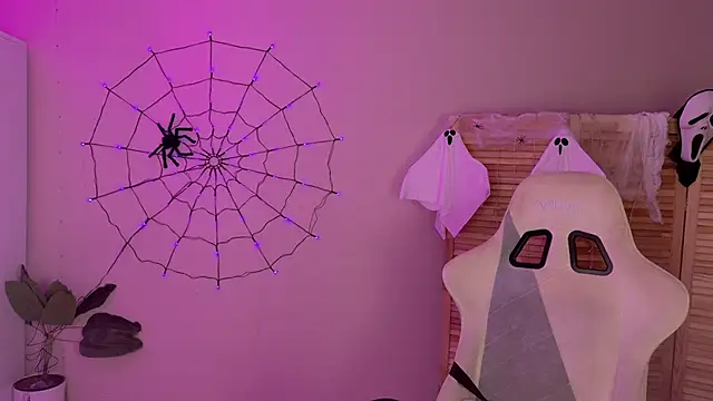 Miss Mia Murr online show from 10/30/25, 05:17