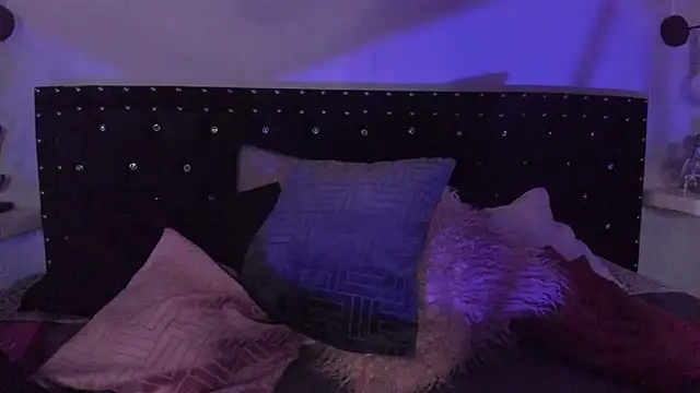 Ghosty Doll online show from 09/10/25, 08:19