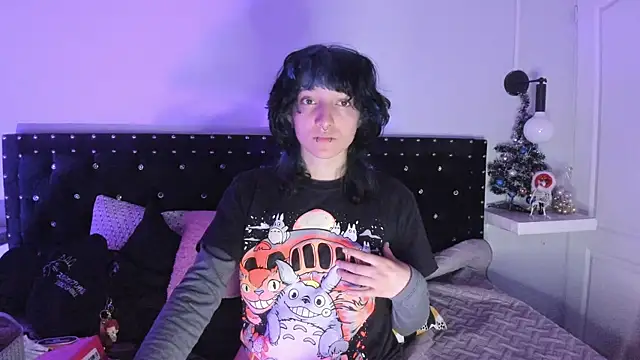 Ghosty Doll online show from 12/19/25, 09:17