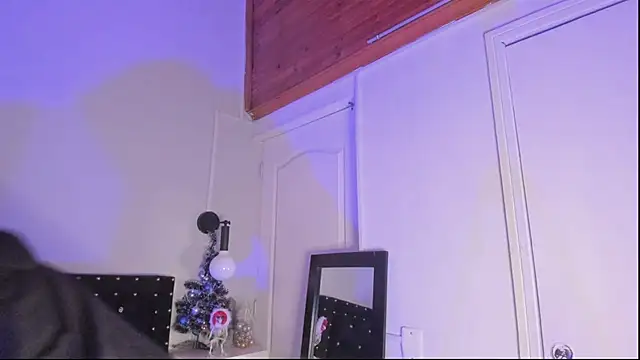 Ghosty Doll online show from 12/04/25, 08:30