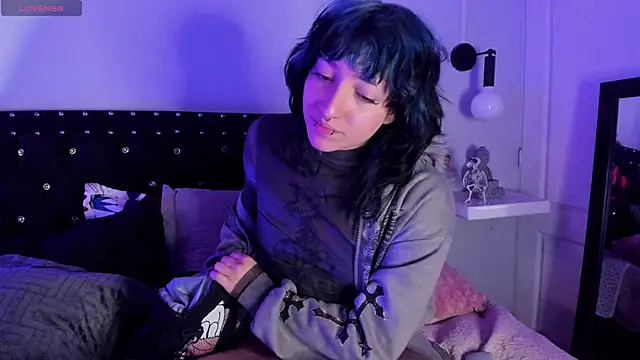 Ghosty Doll online show from 11/13/25, 08:24