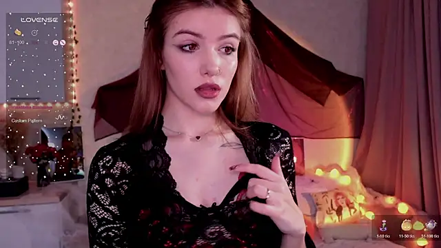 SpiceJessy online show from 10/31/25, 04:42