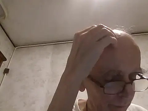 mariusica1xh online show from 10/27/25, 10:11