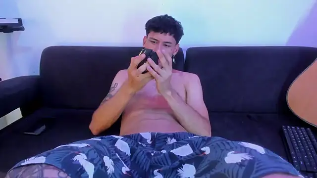 Henrikk senn online show from 01/07/26, 07:52