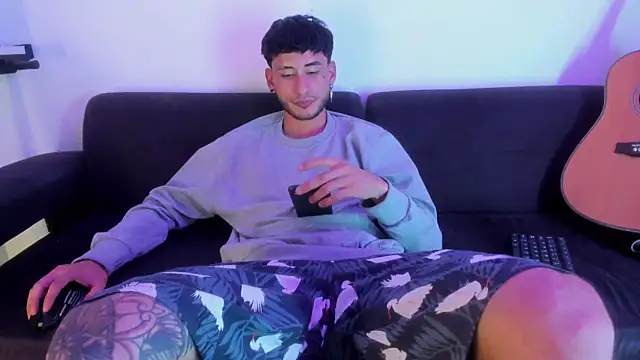 Henrikk senn online show from 01/07/26, 12:26