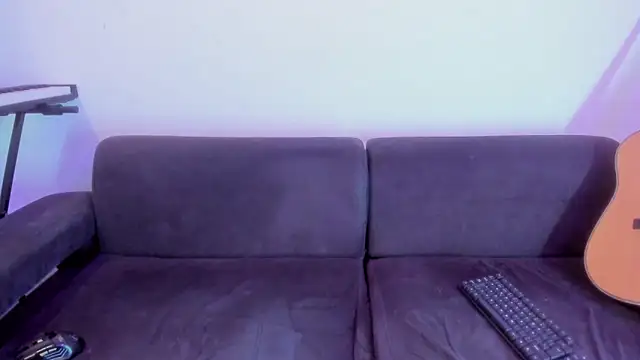 Henrikk senn online show from 03/08/26, 08:39