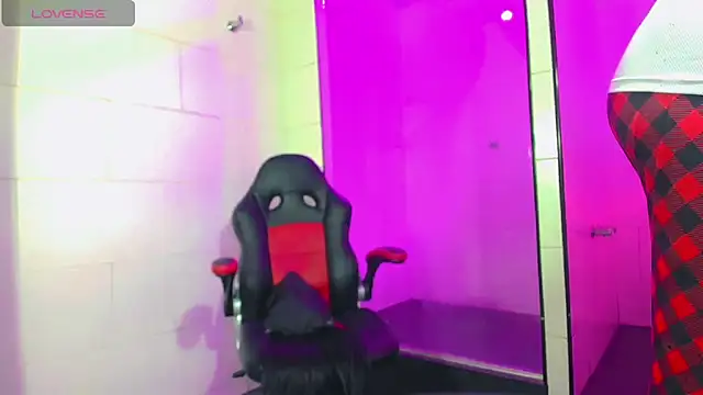 nicol gill  online show from 02/20/25, 11:42