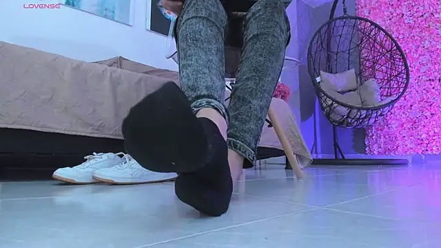 Angela donnato online show from 03/10/25, 03:34