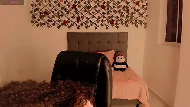 Lilith Miller21 online show from 11/07/25, 08:24