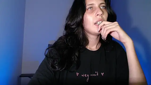 bellatrix25 online show from 05/19/26, 05:20