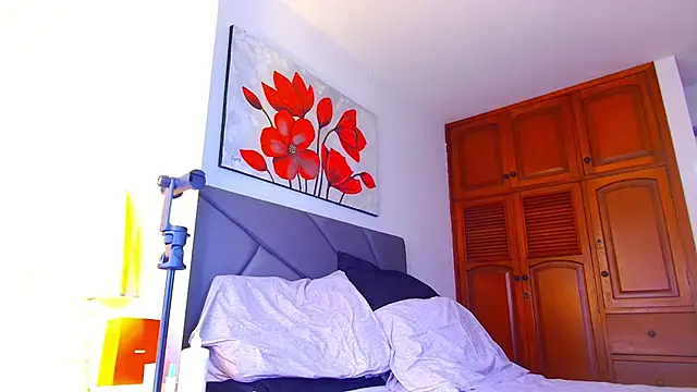 bellatrix25 online show from 02/20/26, 06:21