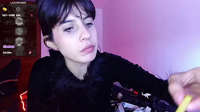 Snapshot of bellatrix25 chatting on 02/15/25, 09:17 bellatrix25 online show from 02/15/25, 09:17