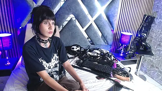 Snapshot of bellatrix25 chatting on 12/12/24, 11:14 bellatrix25 online show from 12/12/24, 11:14