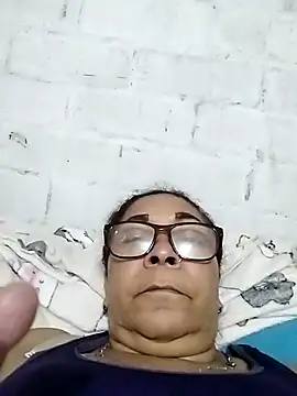 Snapshot of CafeCaliente69 chatting on 01/06/25, 12:37 CafeCaliente69 online show from 01/06/25, 12:37