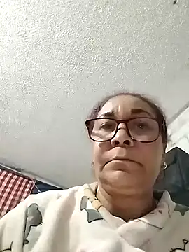 Snapshot of CafeCaliente69 chatting on 01/04/25, 01:21 CafeCaliente69 online show from 01/04/25, 01:21