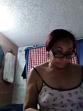 Snapshot of CafeCaliente69 chatting on 01/22/25, 01:10 CafeCaliente69 online show from 01/22/25, 01:10