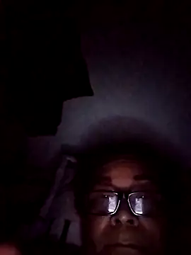 Snapshot of CafeCaliente69 chatting on 10/01/25, 03:44 CafeCaliente69 online show from 10/01/25, 03:44