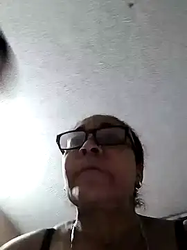 Snapshot of CafeCaliente69 chatting on 01/14/25, 01:26 CafeCaliente69 online show from 01/14/25, 01:26