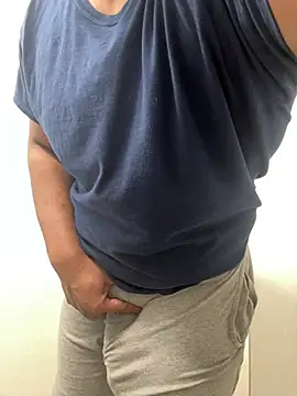 Snapshot of daddythiccklegg chatting on 04/08/26, 03:30 daddythiccklegg online show from 04/08/26, 03:30