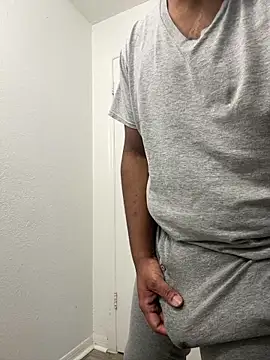 Snapshot of daddythiccklegg chatting on 06/05/26, 10:48 daddythiccklegg online show from 06/05/26, 10:48