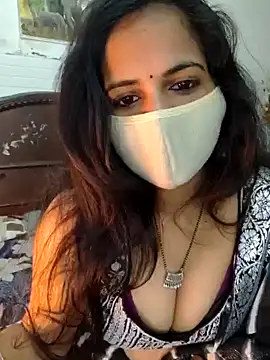 Snapshot of Nehubhabhi26 chatting on 01/08/25, 04:54 Nehubhabhi26 online show from 01/08/25, 04:54
