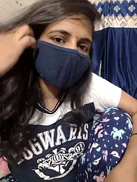 Snapshot of Nehubhabhi26 chatting on 09/18/25, 05:05 Nehubhabhi26 online show from 09/18/25, 05:05