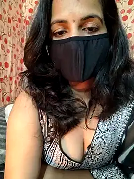 Snapshot of Nehubhabhi26 chatting on 03/08/25, 05:11 Nehubhabhi26 online show from 03/08/25, 05:11