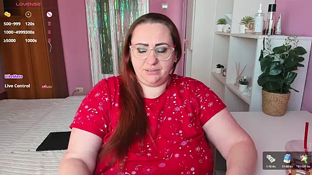 Snapshot of lovely_adelle chatting on 03/09/25, 12:53 lovely adelle online show from 03/09/25, 12:53