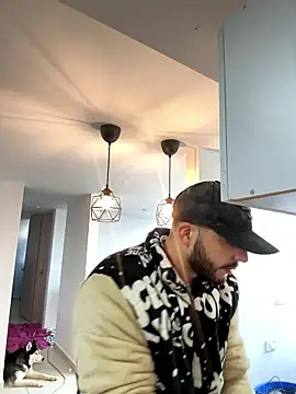 thomas gun online show from 01/11/26, 09:44