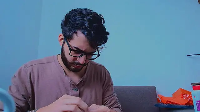 thomas gun online show from 03/04/26, 08:05