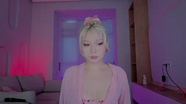 RileyMee online show from 09/19/25, 12:20