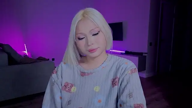 RileyMee online show from 11/22/25, 01:15