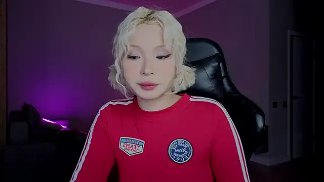 RileyMee online show from 12/02/25, 03:07