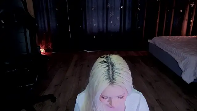 RileyMee online show from 02/05/26, 03:35