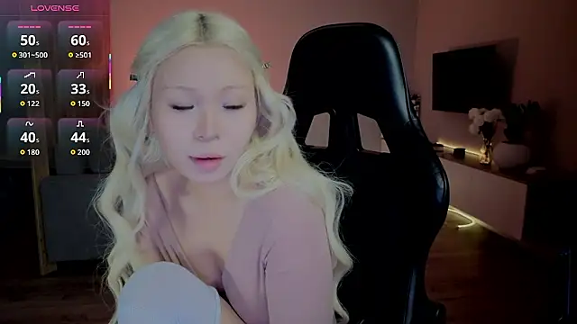 RileyMee online show from 01/15/26, 04:05