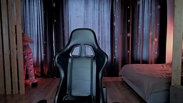 RileyMee online show from 02/15/26, 04:02