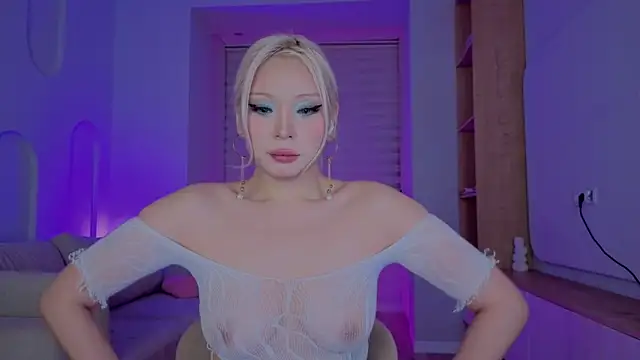 RileyMee online show from 10/11/25, 12:06