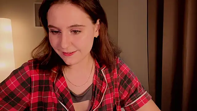 Diana Flower online show from 11/14/25, 04:16