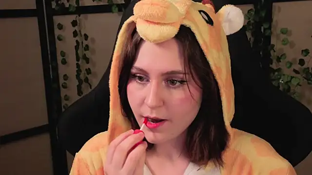 Snapshot of Diana_Flower chatting on 04/03/26, 01:50 Diana Flower online show from 04/03/26, 01:50