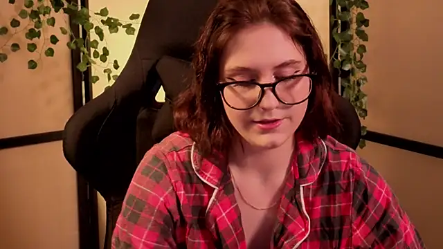 Snapshot of Diana_Flower chatting on 01/17/26, 11:36 Diana Flower online show from 01/17/26, 11:36