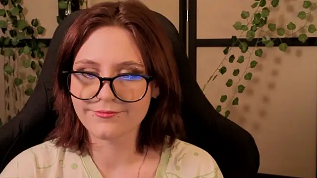 Snapshot of Diana_Flower chatting on 02/05/26, 10:44 Diana Flower online show from 02/05/26, 10:44