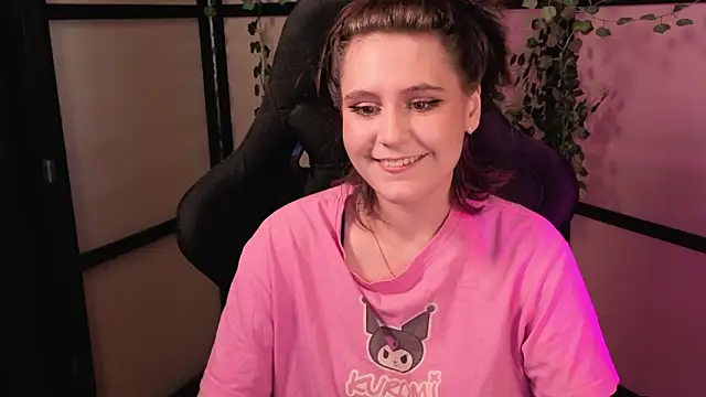 Snapshot of Diana_Flower chatting on 03/15/26, 12:12 Diana Flower online show from 03/15/26, 12:12