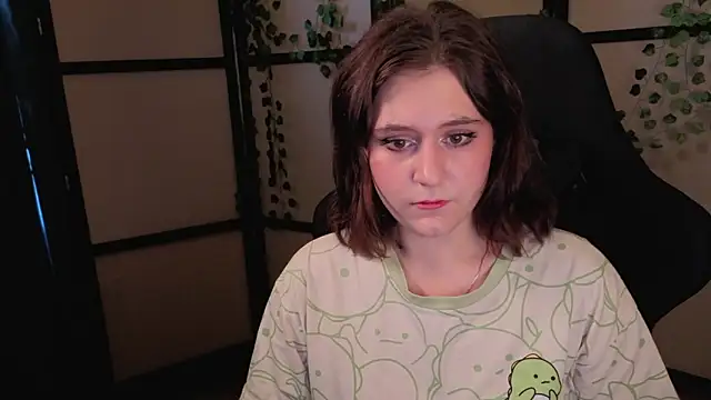 Snapshot of Diana_Flower chatting on 03/27/26, 09:43 Diana Flower online show from 03/27/26, 09:43