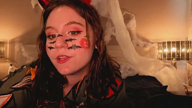 Diana Flower online show from 10/29/25, 04:44