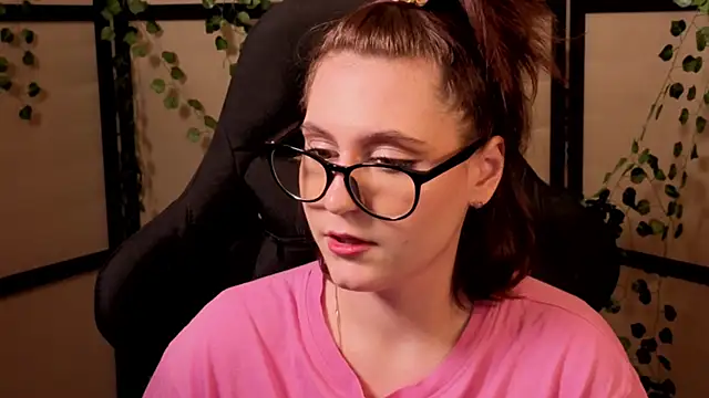 Snapshot of Diana_Flower chatting on 02/07/26, 01:08 Diana Flower online show from 02/07/26, 01:08