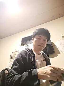 whitebriefboy online show from 04/07/26, 12:29