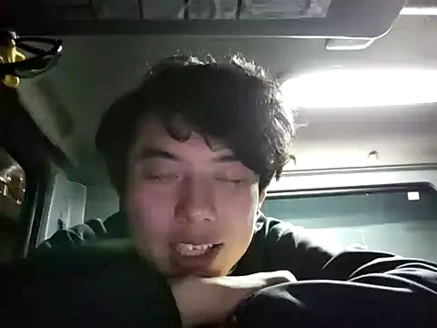 whitebriefboy online show from 01/24/25, 08:32