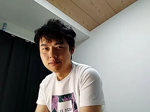 whitebriefboy online show from 09/10/25, 08:41